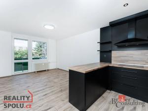 Pronájem bytu 1+kk, Hradec Králové - Nový Hradec Králové, Brožíkova, 31 m2