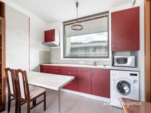 Pronájem bytu 1+kk, Praha - Košíře, Hlaváčkova, 38 m2