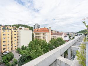 Pronájem bytu 1+kk, Praha - Košíře, Hlaváčkova, 38 m2
