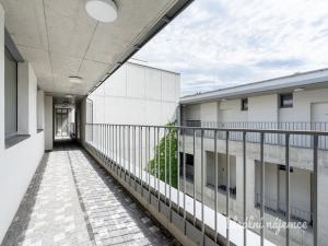 Pronájem bytu 1+kk, Praha - Košíře, Hlaváčkova, 38 m2