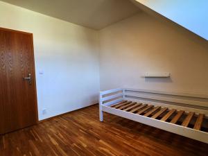 Pronájem bytu 4+kk, Jesenice, Lomená, 81 m2