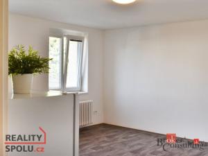 Pronájem bytu 1+kk, Hradec Králové - Svobodné Dvory, Dvorská, 34 m2
