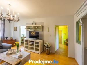 Prodej bytu 3+1, Praha - Kamýk, Zárubova, 84 m2