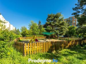 Prodej bytu 3+1, Praha - Kamýk, Zárubova, 84 m2