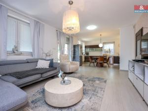 Prodej rodinného domu, Dolany, 235 m2