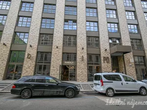 Pronájem bytu 1+kk, Brno, Bratislavská, 35 m2