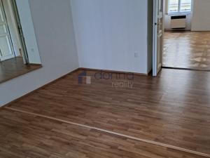 Pronájem bytu 2+1, Praha, V tůních, 92 m2