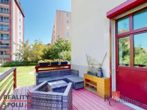 Prodej bytu 2+kk, Karlovy Vary - Stará Role, Svobodova, 62 m2