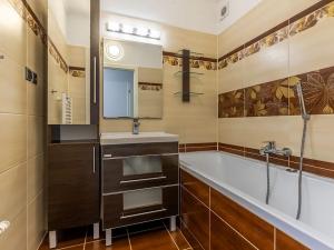 Prodej bytu 3+1, Nupaky, U Školky, 73 m2