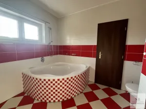 Prodej rodinného domu, Kolová, 144 m2
