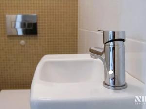 Pronájem bytu 3+kk, Praha - Libeň, Novovysočanská, 62 m2