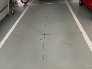 Pronájem garážového stání, Hradec Králové - Slezské Předměstí, Kubelíkova, 12 m2