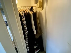 Pronájem bytu 1+kk, Praha - Břevnov, Šlikova, 26 m2
