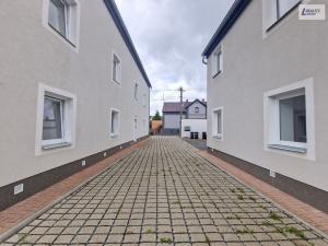 Prodej bytu 2+kk, Líšťany - Hunčice, 46 m2