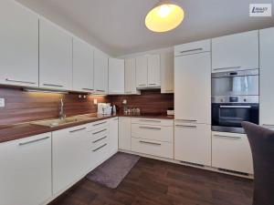 Prodej bytu 2+kk, Plzeň - Jižní Předměstí, Čermákova, 43 m2