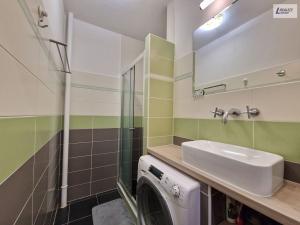 Prodej bytu 2+kk, Plzeň - Jižní Předměstí, Čermákova, 43 m2