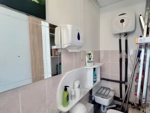 Pronájem obchodního prostoru, Praha - Žižkov, Husitská, 10 m2