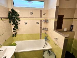 Prodej bytu 2+1, Beroun - Beroun-Město, Třída Míru, 52 m2