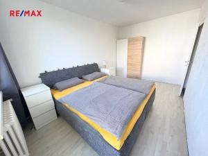 Prodej bytu 3+1, Praha - Újezd nad Lesy, Žárovická, 63 m2