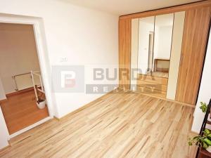 Prodej rodinného domu, Střemy, 240 m2