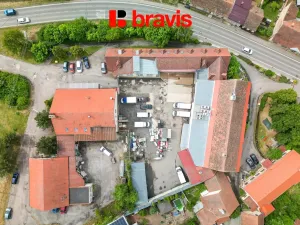 Pronájem kanceláře, Hradčany, Tišnovská, 1016 m2