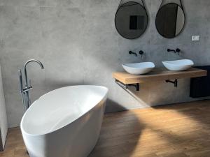 Prodej bytu 2+1, Karlovy Vary, Petřín, 98 m2