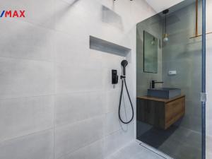 Pronájem bytu 2+kk, Praha - Dolní Chabry, U jízdárny, 82 m2