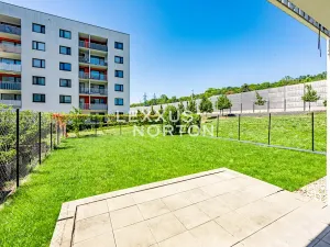 Pronájem bytu 4+kk, Praha - Vysočany, Strnadových, 119 m2