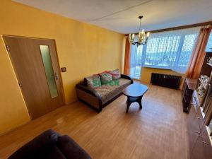 Prodej bytu 2+1, Ústí nad Labem - Severní Terasa, Jizerská, 55 m2