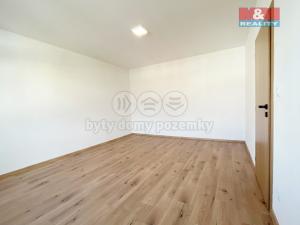Pronájem bytu 2+kk, Plzeň - Doubravka, Masarykova, 44 m2