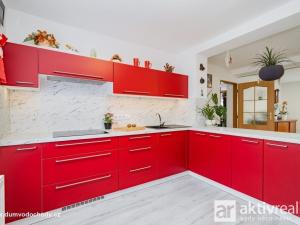 Prodej rodinného domu, Vodochody, 225 m2