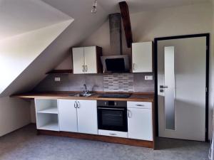 Pronájem bytu 2+kk, Sušice - Sušice II, Hrádecká, 49 m2