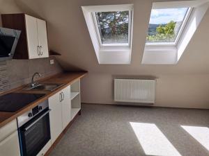 Pronájem bytu 2+kk, Sušice - Sušice II, Hrádecká, 52 m2