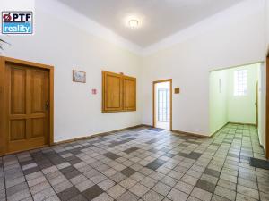 Pronájem kanceláře, Plzeň, Dominikánská, 21 m2