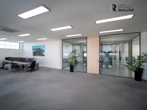Pronájem kanceláře, Zlín - Prštné, třída Tomáše Bati, 33 m2