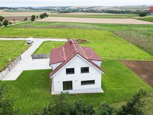 Prodej rodinného domu, Žižice - Osluchov, 248 m2