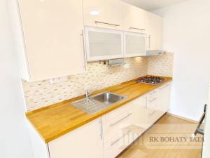 Pronájem bytu 3+1, Praha - Vokovice, Na Volánové, 78 m2