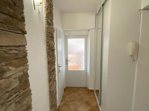 Pronájem bytu 1+1, České Budějovice - České Budějovice 6, Brožíkova, 38 m2