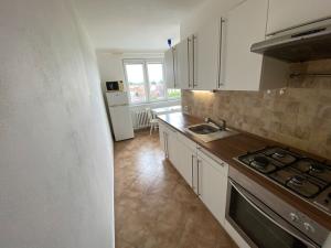Pronájem bytu 1+1, České Budějovice - České Budějovice 6, Brožíkova, 38 m2