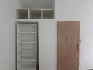 Pronájem bytu 1+1, Trhové Sviny, Husova, 40 m2
