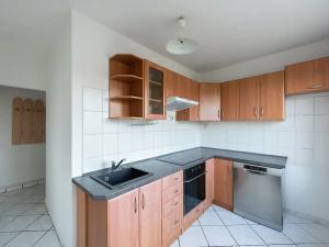 Pronájem bytu 3+1, Praha - Strašnice, Černokostelecká, 75 m2