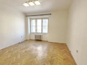 Pronájem bytu 1+kk, Praha - Nusle, U křížku, 27 m2