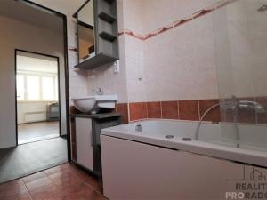 Pronájem bytu 2+1, Moravský Krumlov, Dělnická, 55 m2