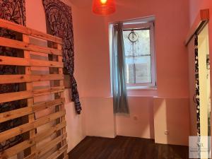 Pronájem bytu 2+kk, Karlovy Vary, Sokolovská, 35 m2
