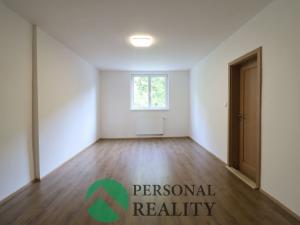 Pronájem bytu 2+kk, Karlovy Vary, Na Vyhlídce, 78 m2