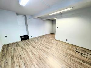 Pronájem obchodního prostoru, Praha - Žižkov, Čajkovského, 35 m2