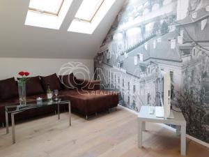 Pronájem bytu 2+1, Praha - Smíchov, U Santošky, 80 m2