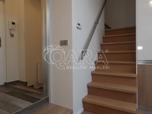 Pronájem bytu 2+1, Praha - Smíchov, U Santošky, 80 m2