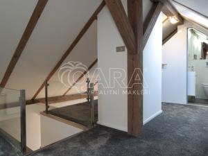 Pronájem bytu 2+1, Praha - Smíchov, U Santošky, 80 m2
