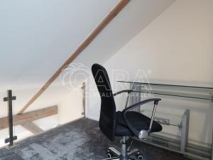 Pronájem bytu 2+1, Praha - Smíchov, U Santošky, 80 m2